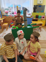 Повара на войне Повара на войне.
